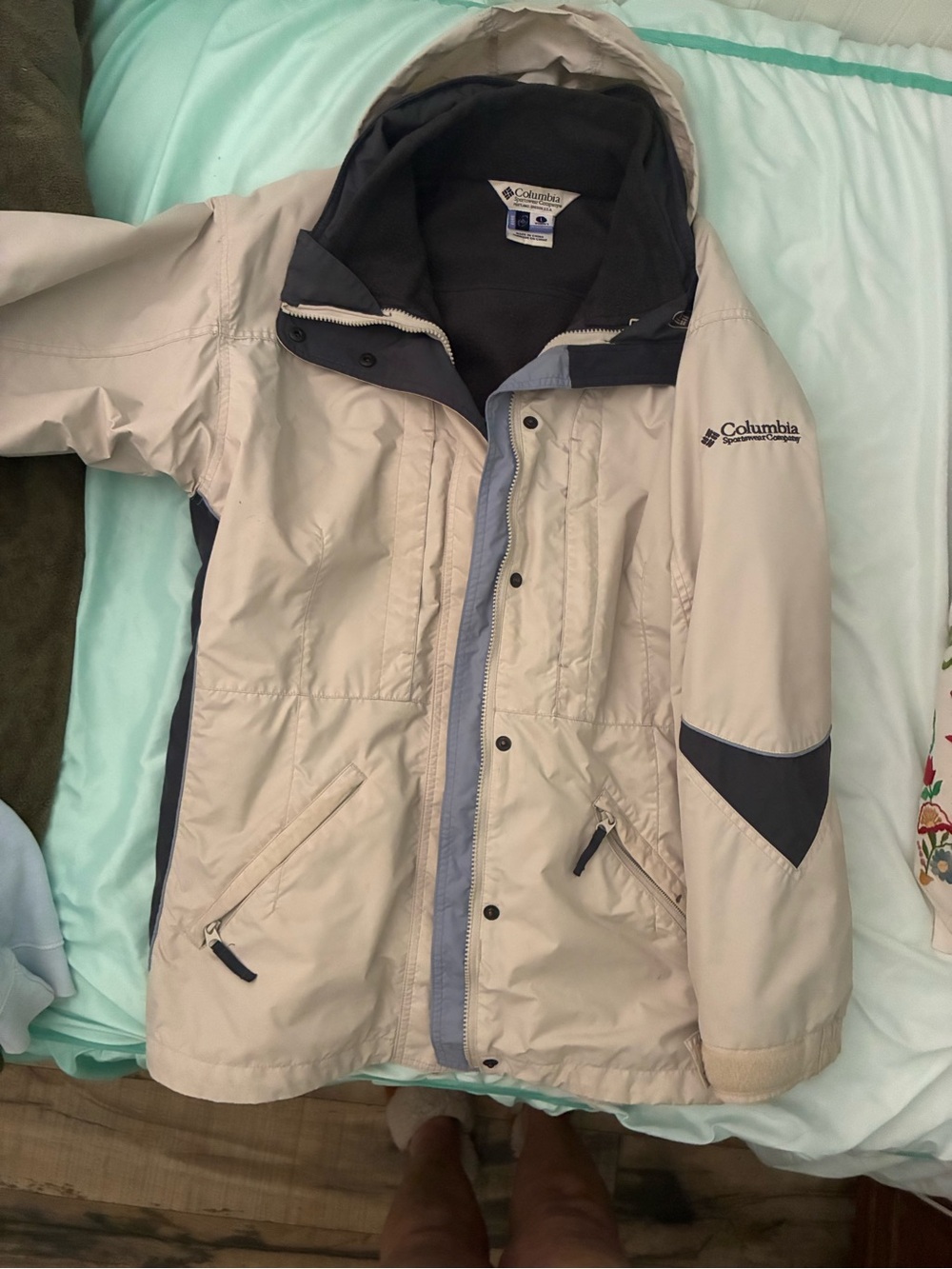 Columbia 3 in 1 jacket, shell+fleece liner=full coverage jacket